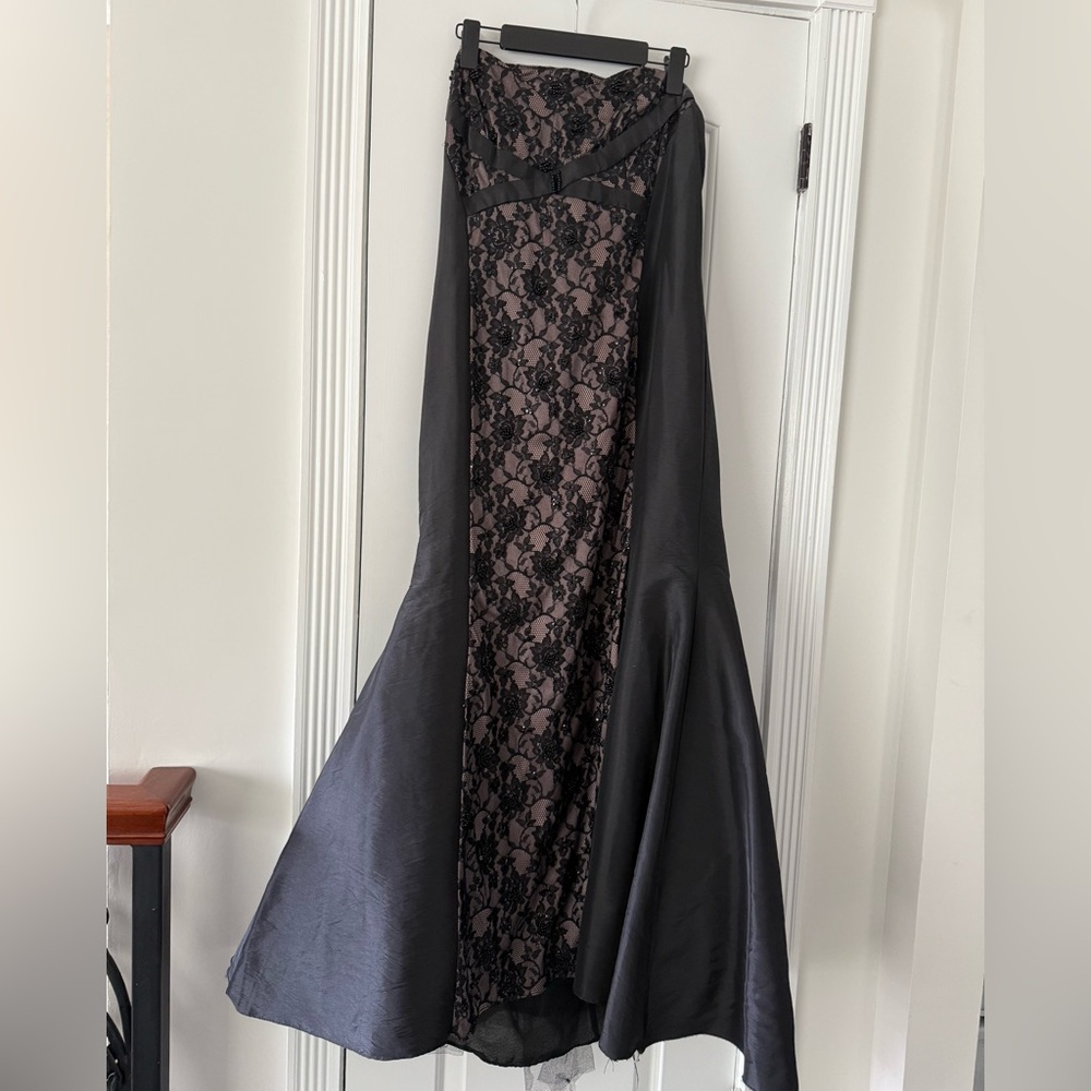 Elegant Black and Cream Lace Gown